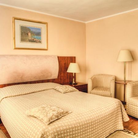 Vila Pinul Si Mesteacanul Hotel Brassópojána Kültér fotó