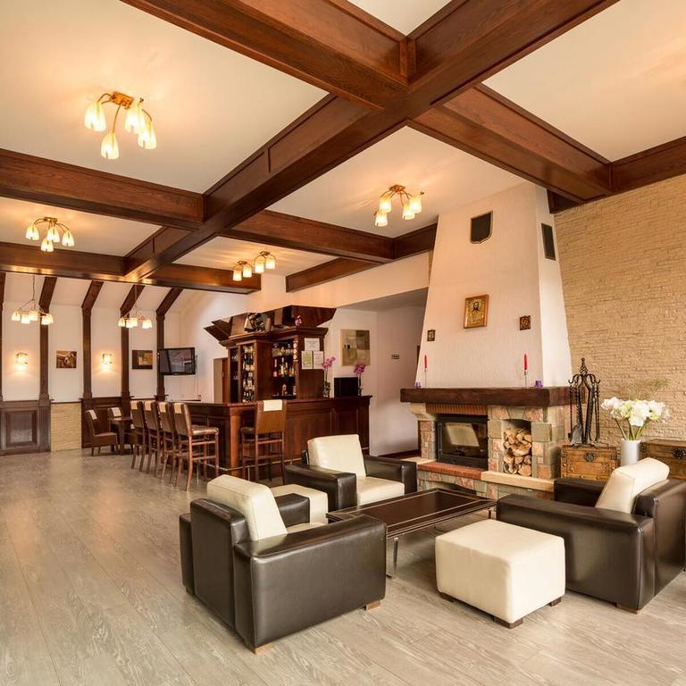 Vila Pinul Si Mesteacanul Hotel Brassópojána Kültér fotó